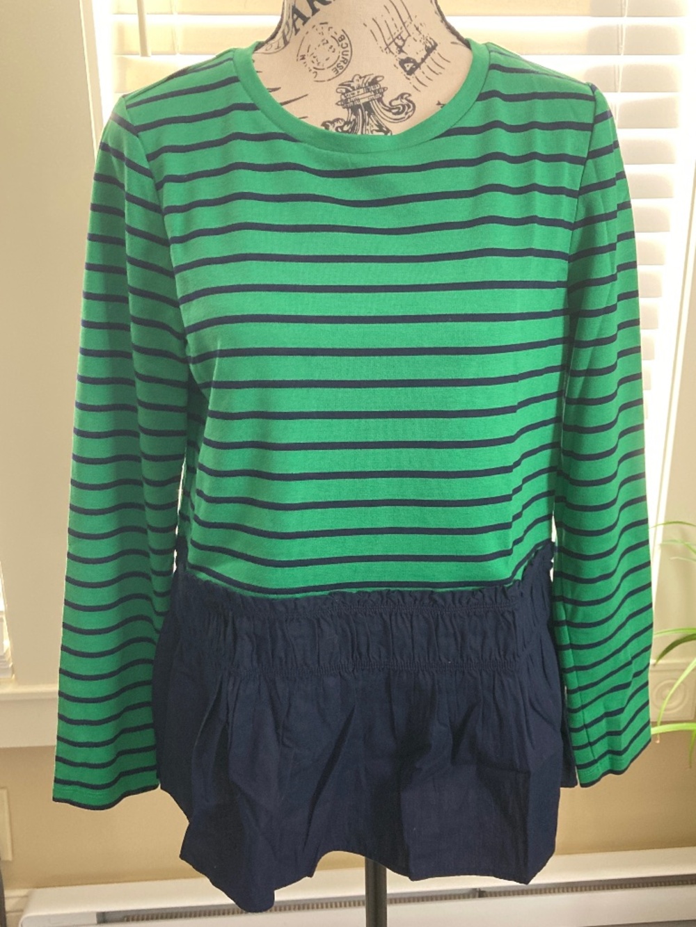 Women Striped Sweater Small